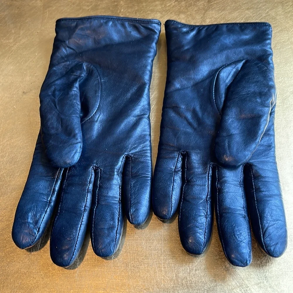 Coach Quilted Leather Heart Charm Merino Wool Lined Gloves